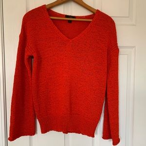 V Neck J.Crew Sweater - XS ‼️🧡❤️